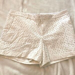 Banana republic white eyelet shorts 100% cotton